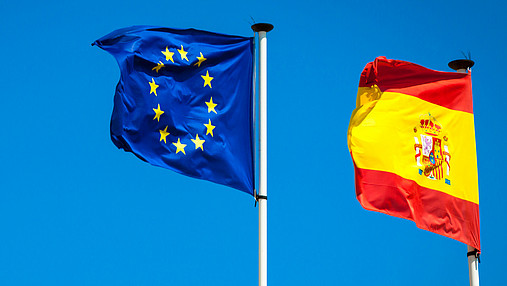 bandera, blue, bull, castle, constitution, crown, democracy, emblem, espanol, eu, european, flag, flying, freedom, globalization, icon, king, matador, monarchy, national, nato, otan, patriot, patriotic, power, progress, proud, red, ripple, sky, spain, spaniard, spanish, symbol, symbolic, trade, ue, union, united, unity, walda, waving, white, wind, world, yellow